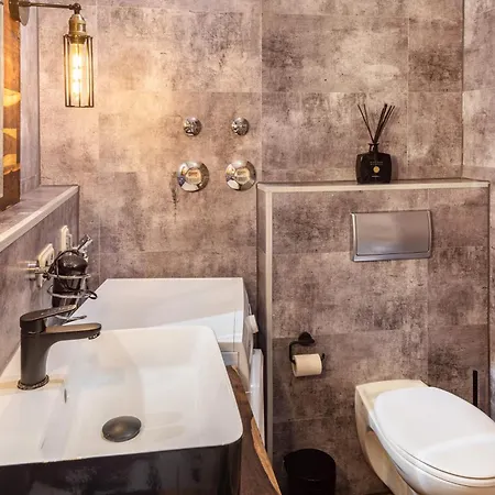 Daire Schickes An Der Uniklinik *